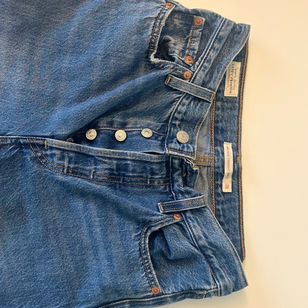 EUC Women’s Levi’s Premium Rib Cage Jeans. Straight Ankle, Size 26 Medium Indigo